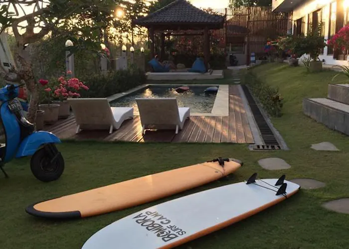 Bombora Surf Camp Konukevi