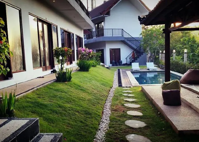 Bombora Surf Camp * Uluwatu