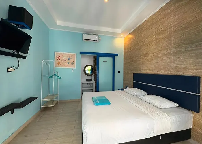 Bombora Surf Camp *