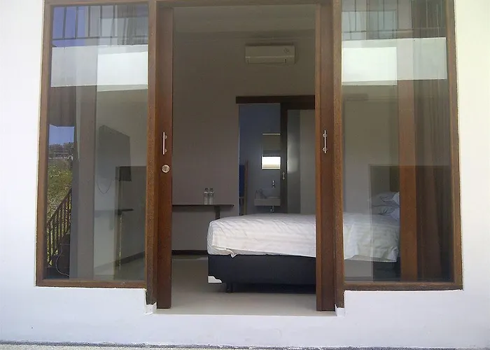 Konukevi Bombora Surf Camp Uluwatu